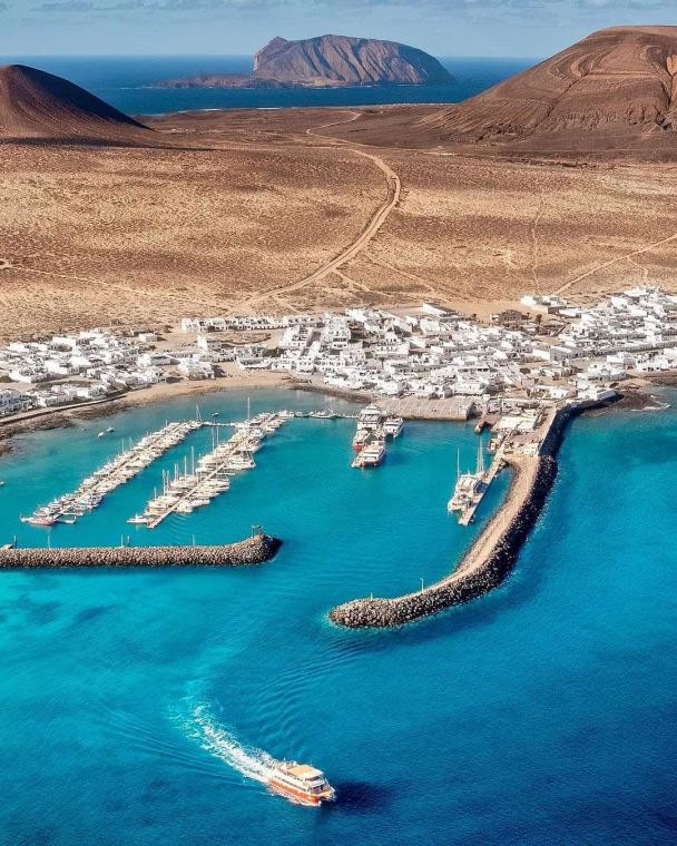 Guida definitiva di La Graciosa 2026: itinerari, segreti e consigli degli esperti